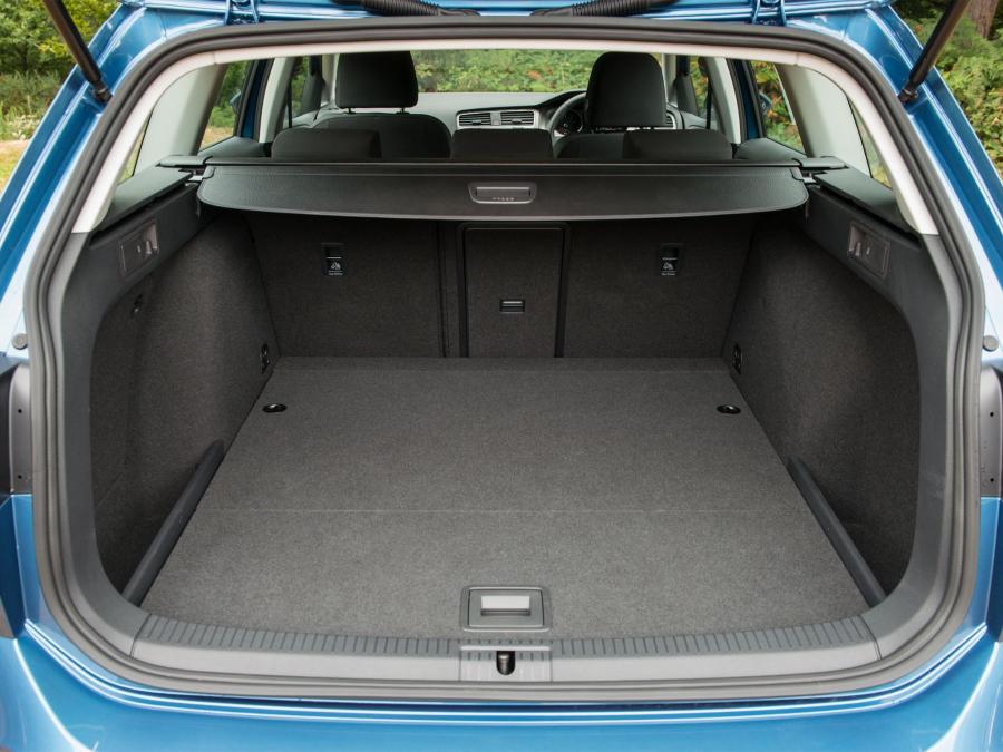  Volkswagen Golf TSI BlueMotion Estate 2013 года  (фото 17 из 20)